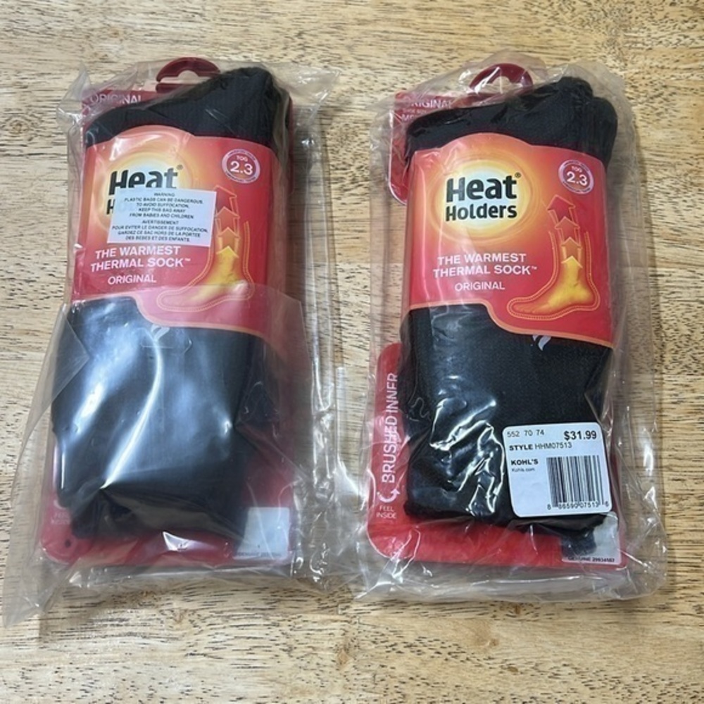 2 pairs of unisex Heat Holders Thermal Performance Crew Socks